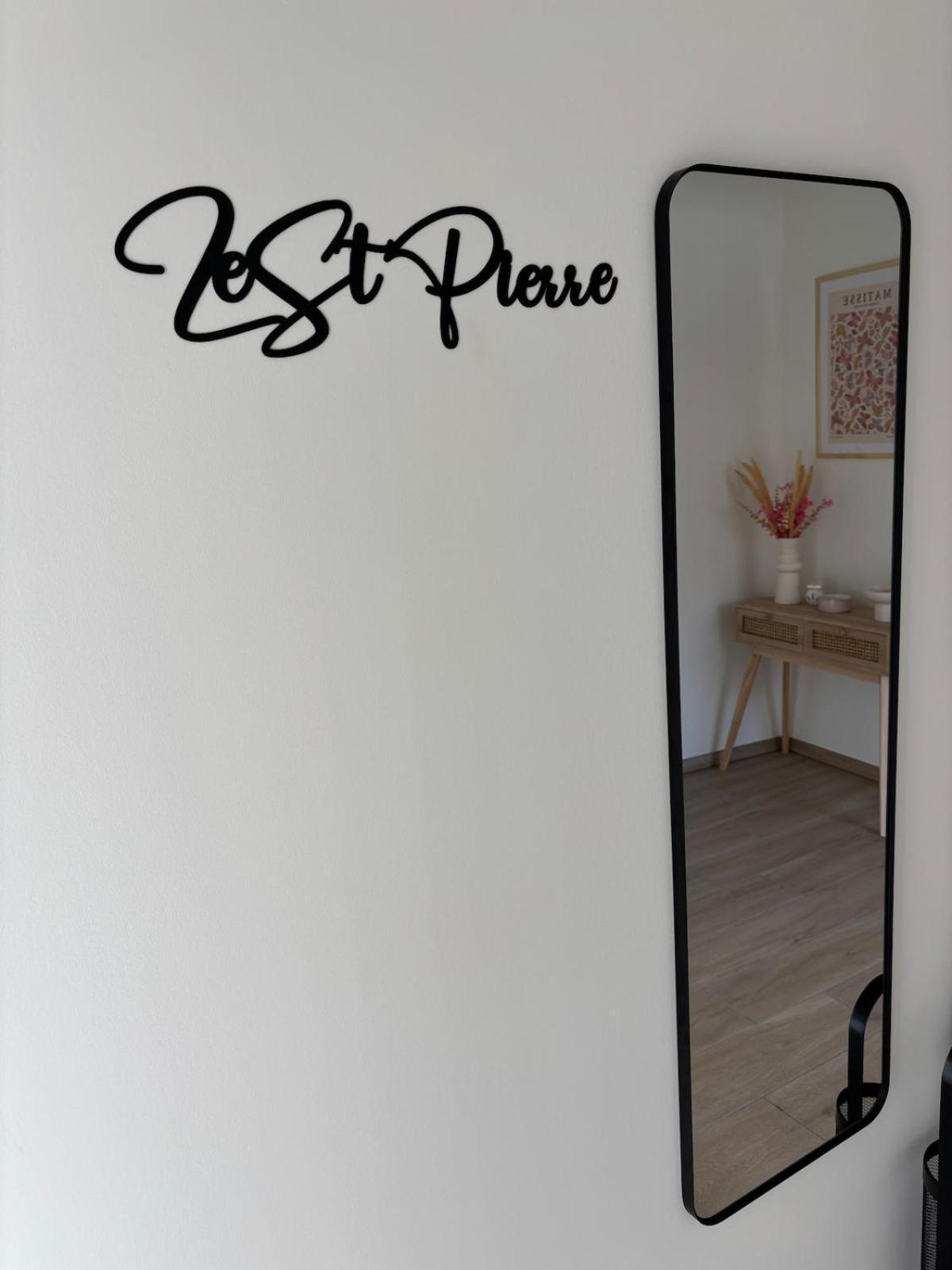 Appartement T2 Entierement Renove Place Saint Pierre
